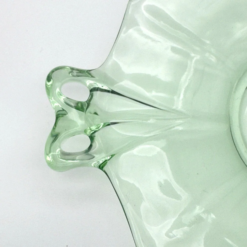 Vtg Fostoria Uranium Glass Small Tray Fairfax Green Bow Handle Serving Plate 7" - Picture 4 of 6